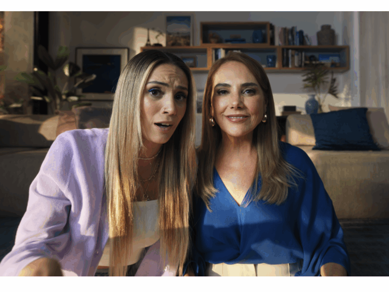 Heloísa e Luísa Perissé estrelam campanha da Decolar