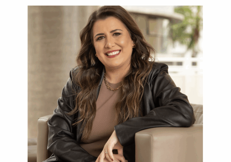 Amanda Ivanov empreende com agência boutique