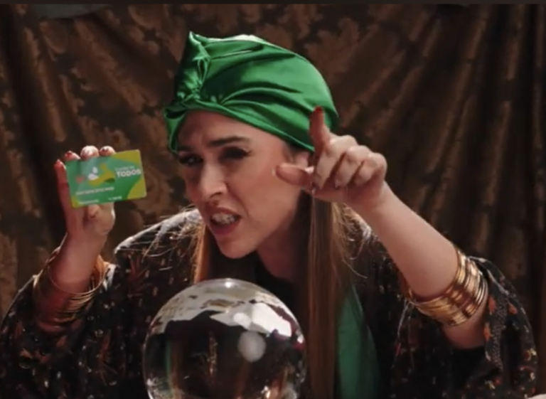 Tatá Werneck estrela campanha do Cartão de TODOS