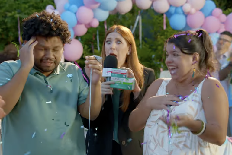 Dani Calabresa apresenta novos analgésicos da Bayer