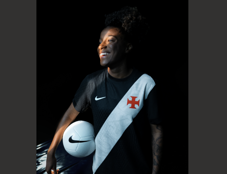 Nike e Vasco lançam campanha das novas camisas