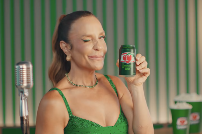 Ivete Sangalo recria o jingle “Pipoca com Guaraná”