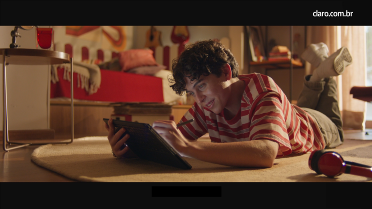 Talent cria nova campanha da Claro
