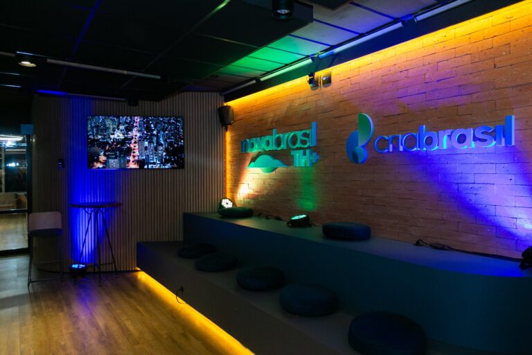 Novabrasil apresenta dois novos programas