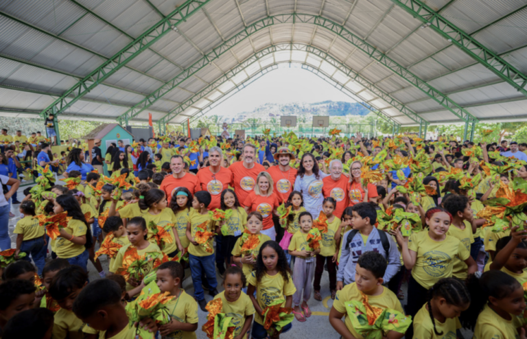 Cacau Show doa 10 mil ovos com Amigos do Bem