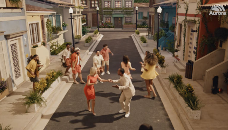 Aurora lança campanha com Eliana e Thiaguinho