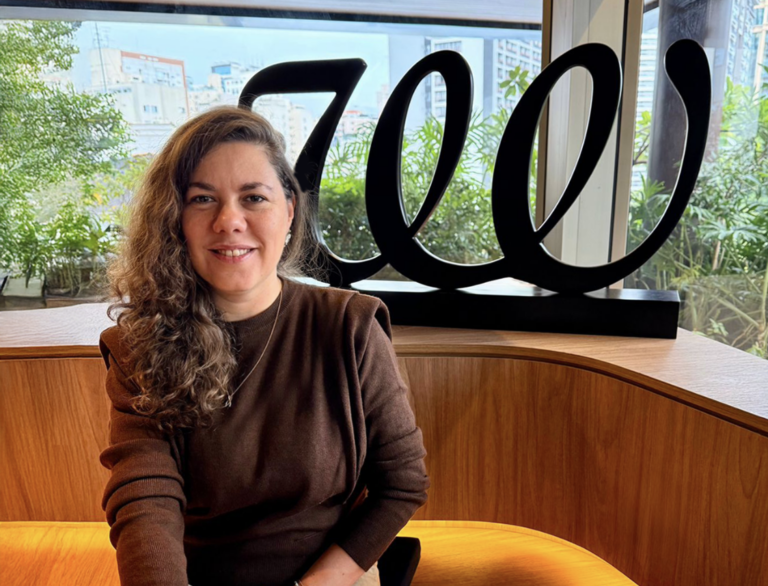 We anuncia a chegada de Renata Antunes