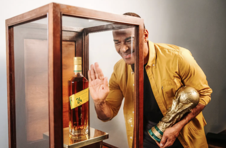 Johnnie Walker apresenta campanha criada pela AlmapBBDO