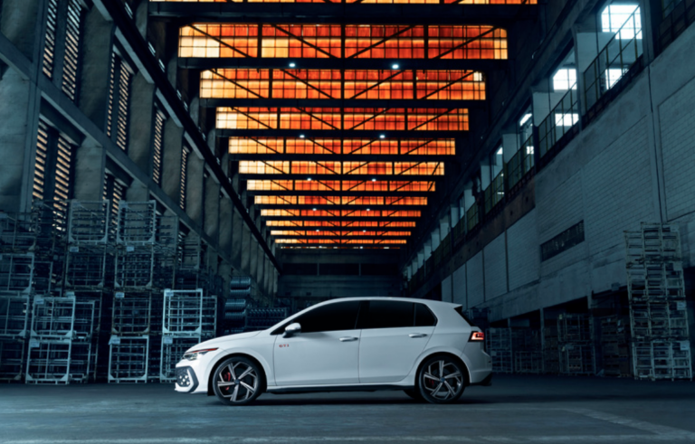 AlmapBBDO lança campanha do Volkswagen Golf GTI