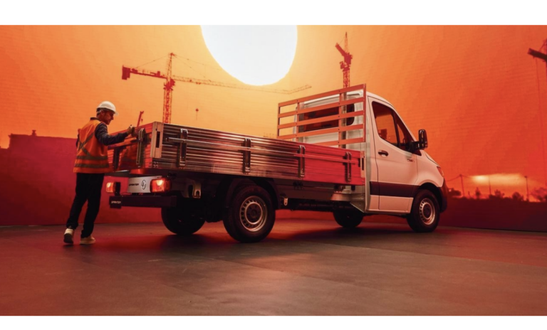 Mercedes-Benz lança campanha “Inboxing Sprinter”
