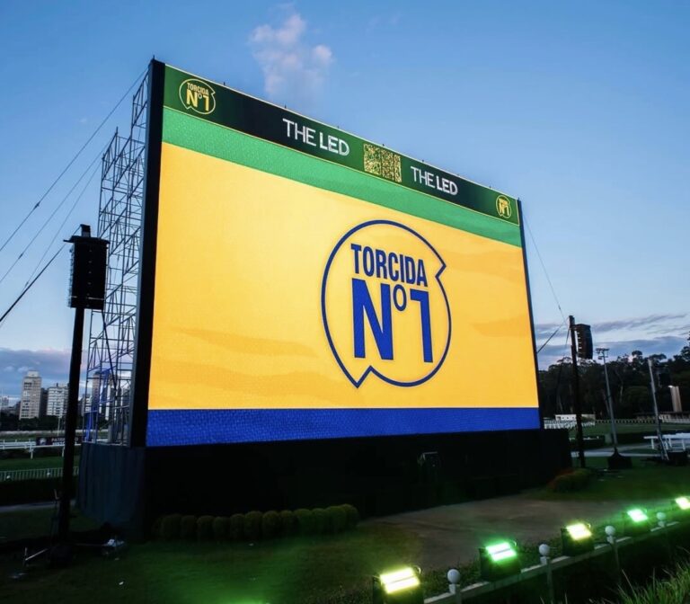 THE LED instala o maior telão do Brasil no Torcida N1