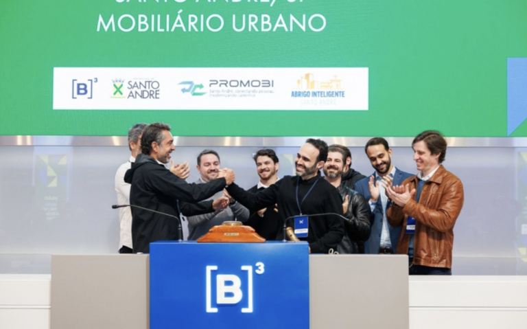 Santo André moderniza mobiliário urbano com Eletromidia