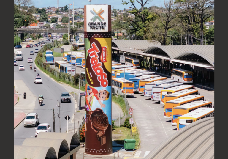 RZK Digital transforma torre em Recife em biscoito Treloso