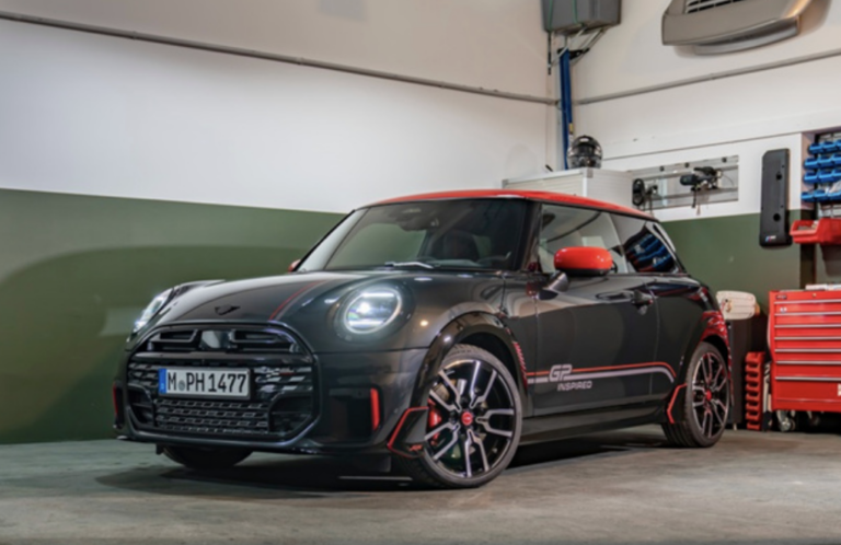 MINI apresenta no Brasil o exclusivo MINI JCW GP Inspired