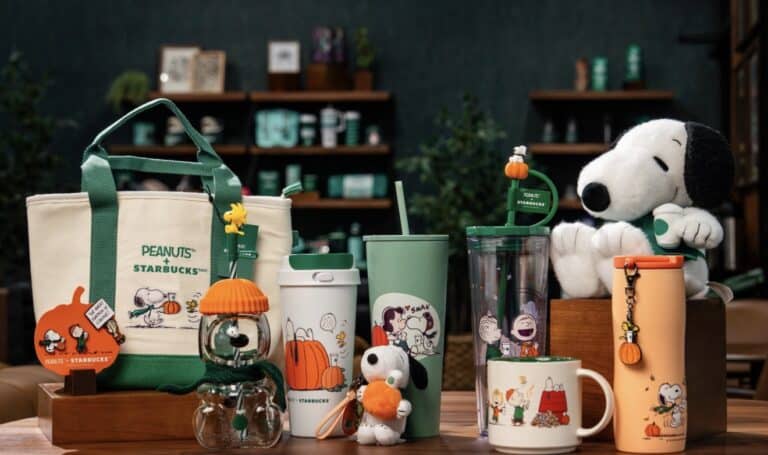 Starbucks lança parceria com Peanuts™