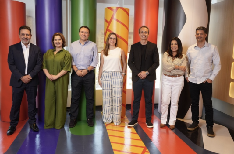 Eletromidia Eleva lança nova campanha