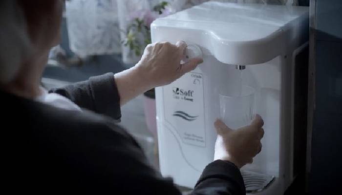 Everest transforma a água em protagonista de sua nova campanha institucional