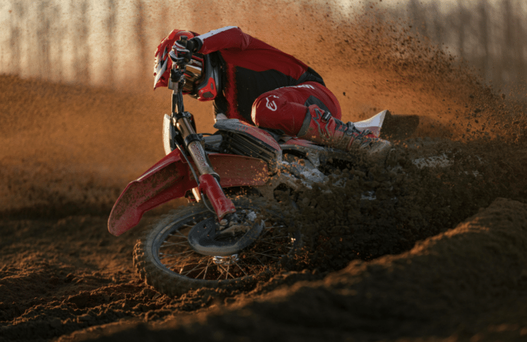 Ducati lança Desmo450 MX e a Desmo450 MX Factory