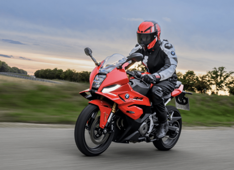 BMW Motorrad apresenta a nova BMW F 450 RR
