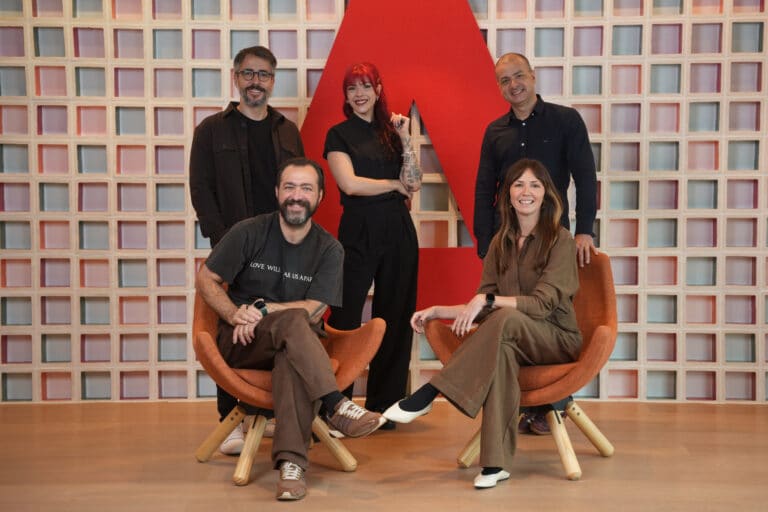 Parceria global de Adobe e dentsu ganha estrutura dedicada